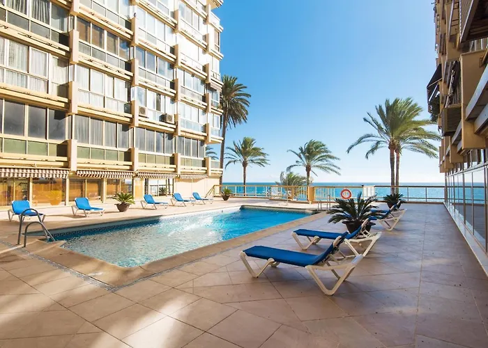 Rentandhomes Beachfront Center 公寓 *